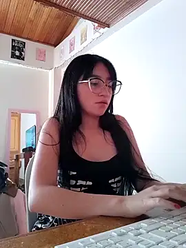 Arielle lov online show from October 8, 8:39 pm