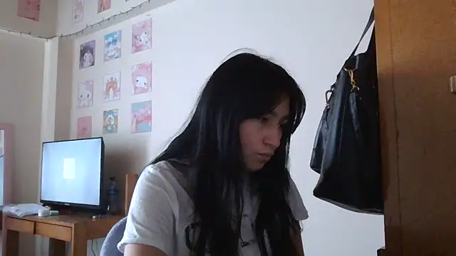 Arielle lov online show from December 5, 6:59 pm