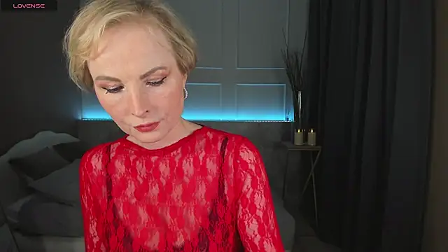 Snapshot of Sandra_Kind chatting on February 22, 6:06 am Sandra Kind online show from February 22, 6:06 am