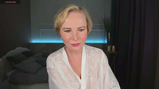 Snapshot of Sandra_Kind chatting on February 22, 9:12 am Sandra Kind online show from February 22, 9:12 am