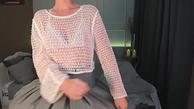 Snapshot of Sandra_Kind chatting on March 6, 11:25 am Sandra Kind online show from March 6, 11:25 am