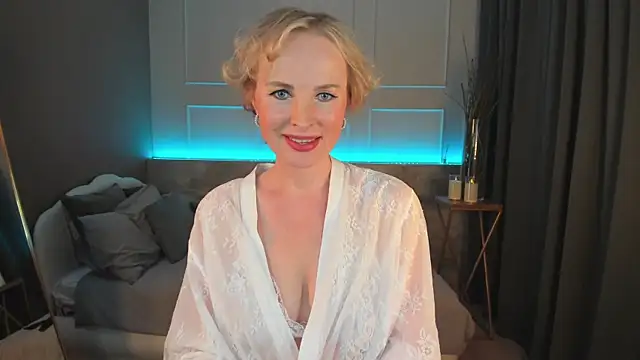 Snapshot of Sandra_Kind chatting on March 18, 5:31 am Sandra Kind online show from March 18, 5:31 am