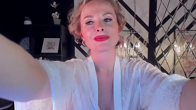 Snapshot of Sandra_Kind chatting on March 18, 8:36 am Sandra Kind online show from March 18, 8:36 am