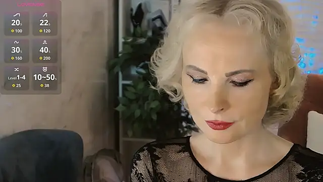 Snapshot of Sandra_Kind chatting on November 20, 5:40 am Sandra Kind online show from November 20, 5:40 am