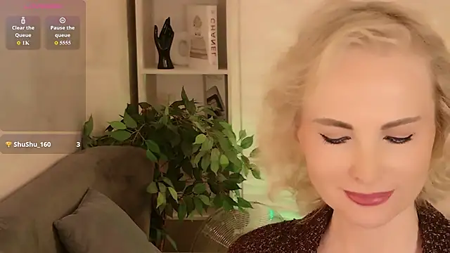 Snapshot of Sandra_Kind chatting on May 31, 5:48 am Sandra Kind online show from May 31, 5:48 am