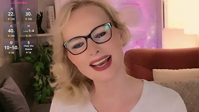 Sandra Kind online show from July 12, 5:20 am