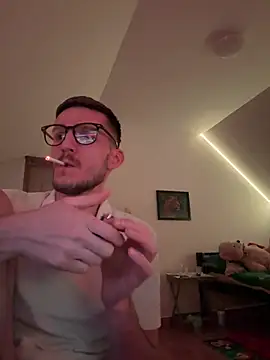 Snapshot of yoyoboy988 chatting on March 17, 8:19 pm yoyoboy988 online show from March 17, 8:19 pm