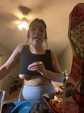 Snapshot of PersianCream77 chatting on February 19, 5:27 am PersianCream77 online show from February 19, 5:27 am