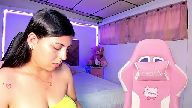 Cristal Smith20 online show from June 18, 11:36 am