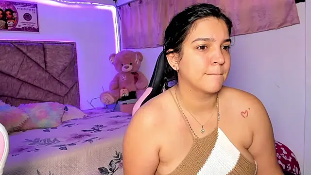 Snapshot of Cristal_Smith20 chatting on July 16, 12:11 pm Cristal Smith20 online show from July 16, 12:11 pm