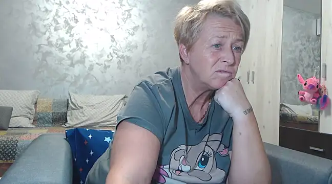 RosesandLillies online show from February 21, 5:53 pm