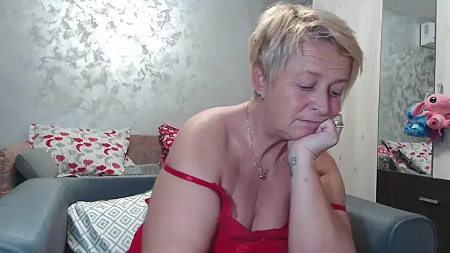 RosesandLillies online show from October 3, 4:37 pm