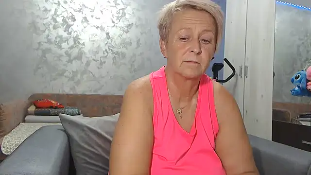 Snapshot of RosesandLillies chatting on July 11, 4:53 pm RosesandLillies online show from July 11, 4:53 pm