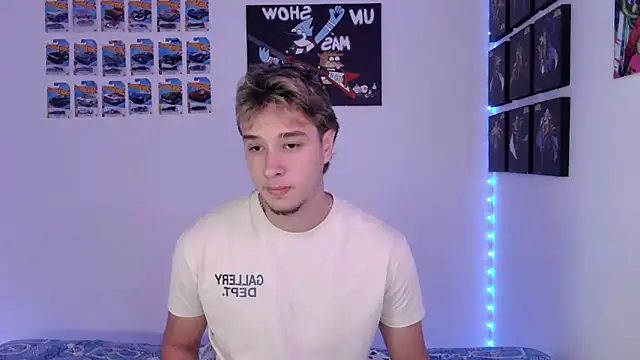 Snapshot of jack_walker190 chatting on November 2, 2:19 pm jack walker190 online show from November 2, 2:19 pm