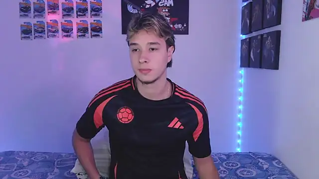 Snapshot of jack_walker190 chatting on November 21, 7:18 am jack walker190 online show from November 21, 7:18 am