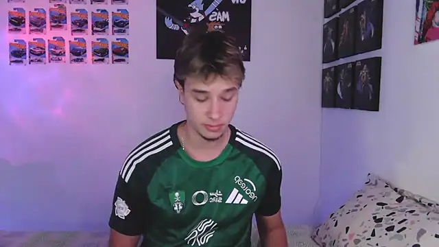 jack walker190 online show from December 17, 8:37 pm