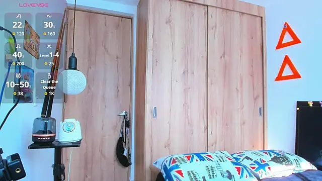 Snapshot of fitnolan chatting on November 11, 1:33 pm fitnolan online show from November 11, 1:33 pm