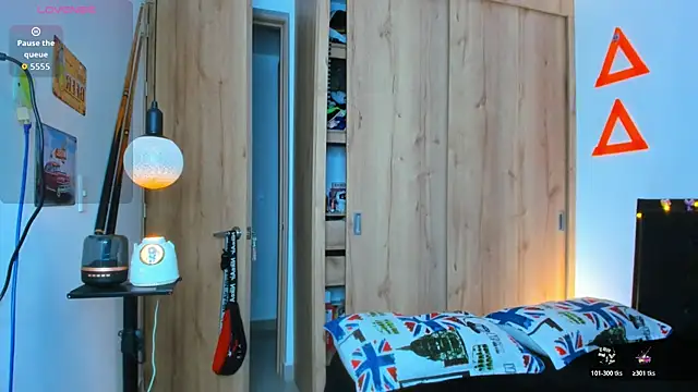 Snapshot of fitnolan chatting on November 12, 8:48 am fitnolan online show from November 12, 8:48 am