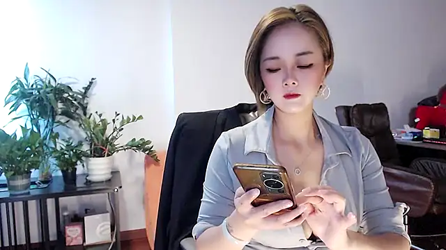 Snapshot of beira-01 chatting on July 30, 3:38 am beira-01 online show from July 30, 3:38 am