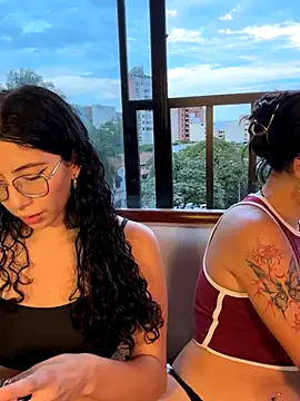 Alice surprise online show from January 8, 10:23 pm