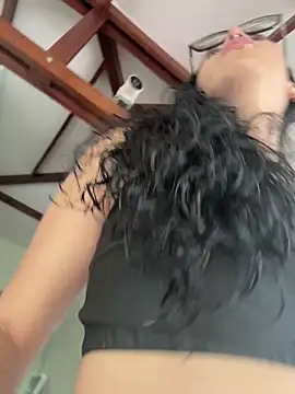 Alice surprise online show from March 14, 2:55 pm