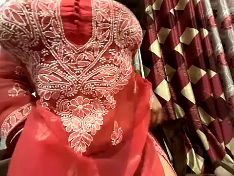 Snapshot of okbent chatting on December 4, 11:02 pm okbent online show from December 4, 11:02 pm