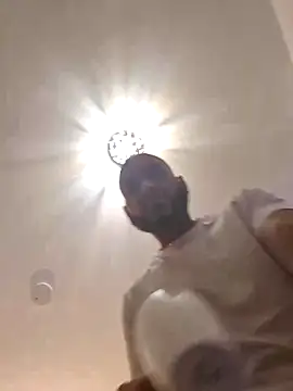 Snapshot of Mrnutella chatting on February 27, 11:37 pm Mrnutella online show from February 27, 11:37 pm