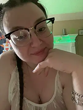 Snapshot of HTXBELLE chatting on March 8, 8:46 pm HTXBELLE online show from March 8, 8:46 pm
