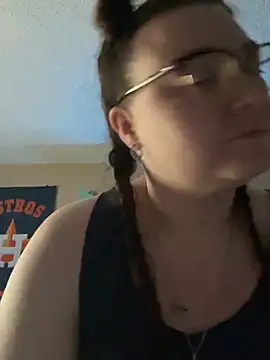 Snapshot of HTXBELLE chatting on March 9, 2:43 pm HTXBELLE online show from March 9, 2:43 pm