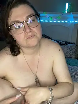 Snapshot of HTXBELLE chatting on March 19, 10:33 am HTXBELLE online show from March 19, 10:33 am