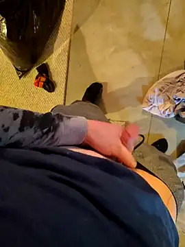 Snapshot of Cummaker69 chatting on March 2, 4:32 pm Cummaker69 online show from March 2, 4:32 pm