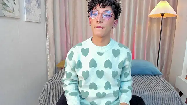 iiangel  online show from February 17, 3:36 am