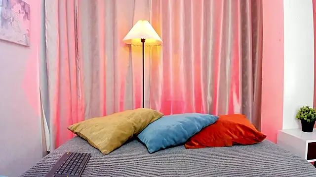 iiangel  online show from March 4, 3:34 am