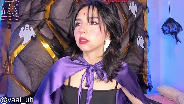 Valuh Blake online show from October 31, 1:23 pm