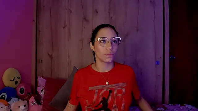 TANIA 06 online show from June 12, 1:10 pm