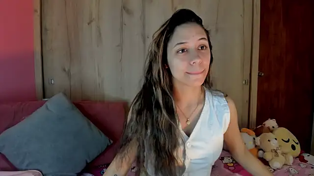 TANIA 06 online show from June 19, 1:26 pm