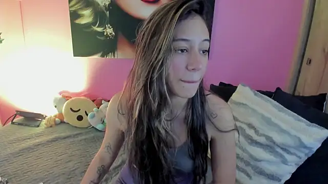 TANIA 06 online show from July 4, 1:17 pm