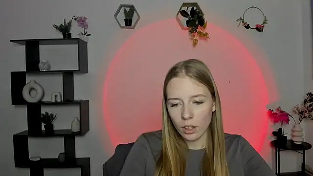 Snapshot of AnnNorriss chatting on February 26, 4:45 pm AnnNorriss online show from February 26, 4:45 pm
