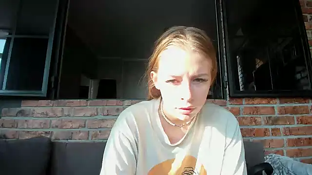 Snapshot of AnnNorriss chatting on September 9, 5:07 am AnnNorriss online show from September 9, 5:07 am
