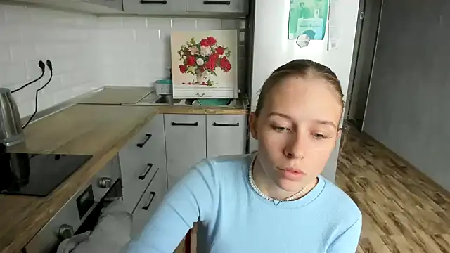 Snapshot of AnnNorriss chatting on October 14, 1:12 pm AnnNorriss online show from October 14, 1:12 pm