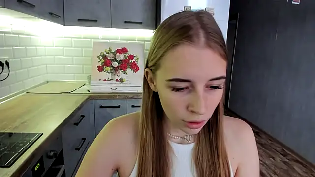 AnnNorriss online show from December 1, 8:30 am