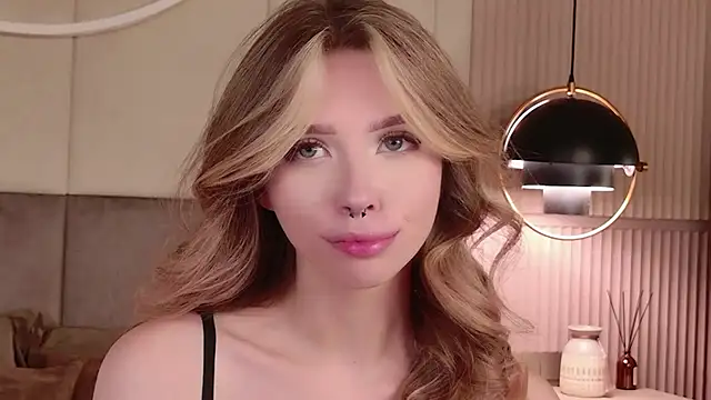 Sierra Fane online show from July 20, 10:39 am