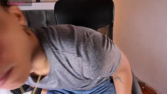 Allex Cano online show from February 23, 1:10 pm