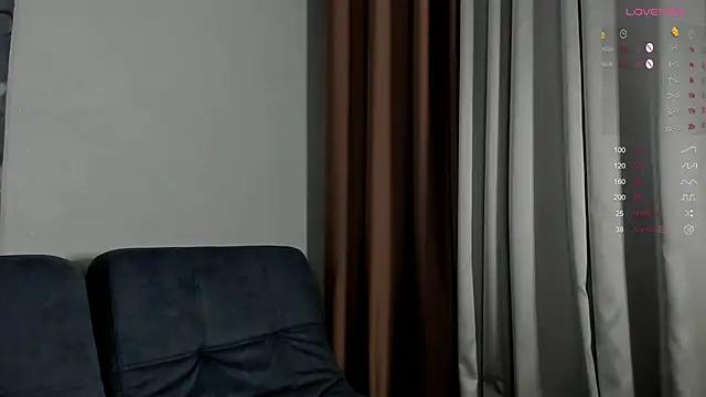 Snapshot of Nerdy_Amy chatting on February 27, 10:42 pm Nerdy Amy online show from February 27, 10:42 pm