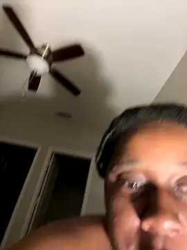 Snapshot of Deshay30 chatting on October 2, 12:39 am Deshay30 online show from October 2, 12:39 am