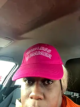 Snapshot of Deshay30 chatting on November 9, 11:03 pm Deshay30 online show from November 9, 11:03 pm