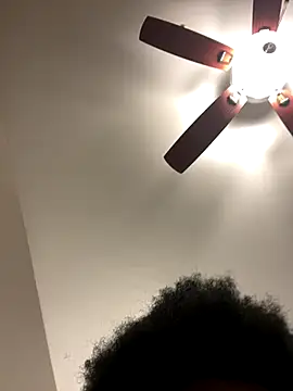 Snapshot of Deshay30 chatting on December 14, 11:09 pm Deshay30 online show from December 14, 11:09 pm