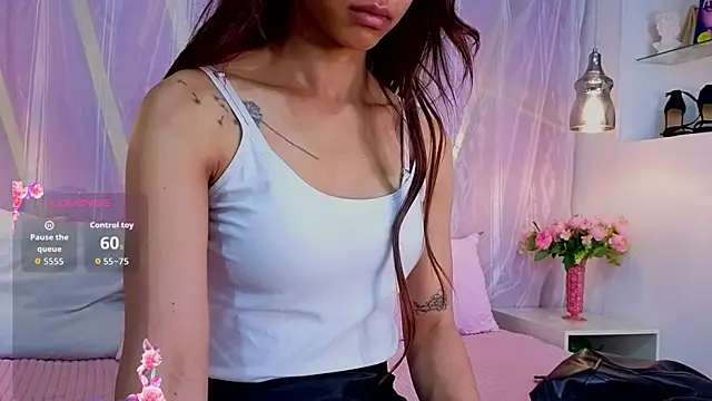 EmmyCortez online show from March 5, 11:50 am