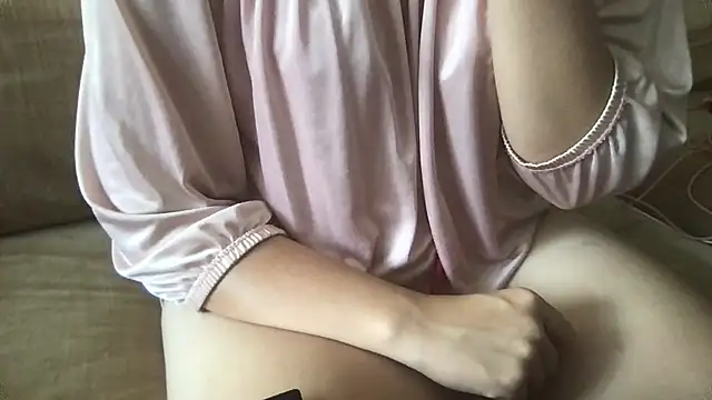 Snapshot of ashleighpink chatting on June 10, 3:33 pm ashleighpink online show from June 10, 3:33 pm