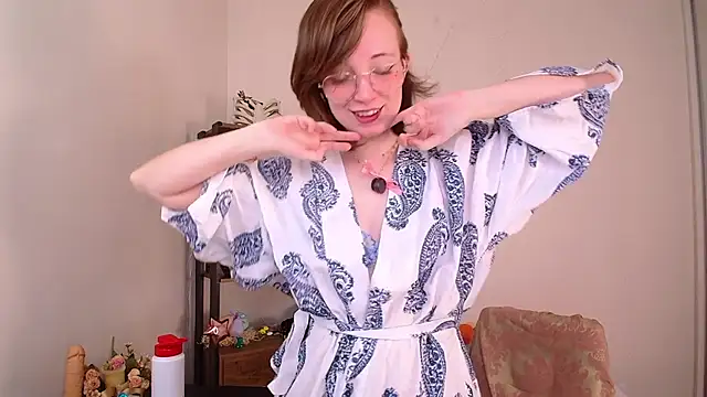 Elise Nyx online show from June 6, 12:54 pm
